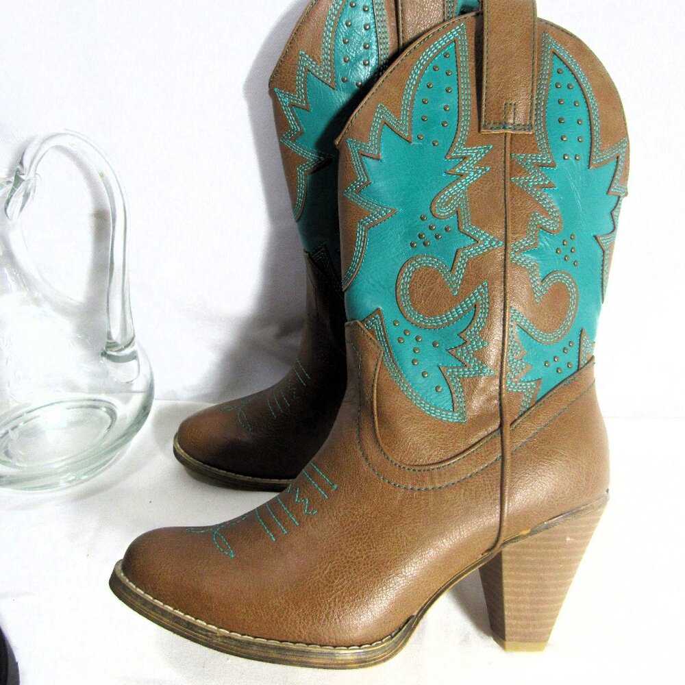 NEW VERY VOLATILE WOMEN'S RODEO WESTERN BOOTS SEXY DANCING BOOTS